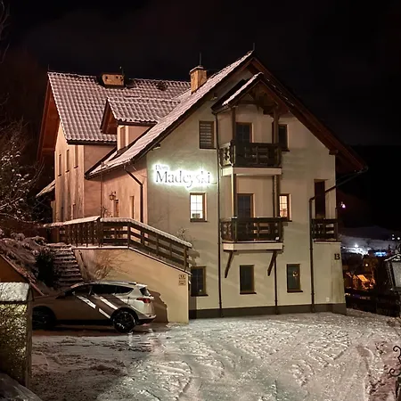 Dom Madeyski منزل للإقامة