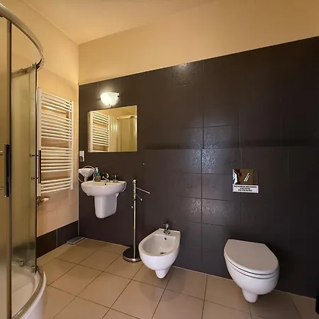 Dom Madeyski منزل للإقامة